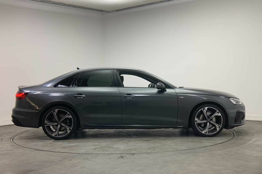 Audi A4 Black Edition 40 Tfsi 204 Ps S Tronic - 2024 YR74LMV Grey #4