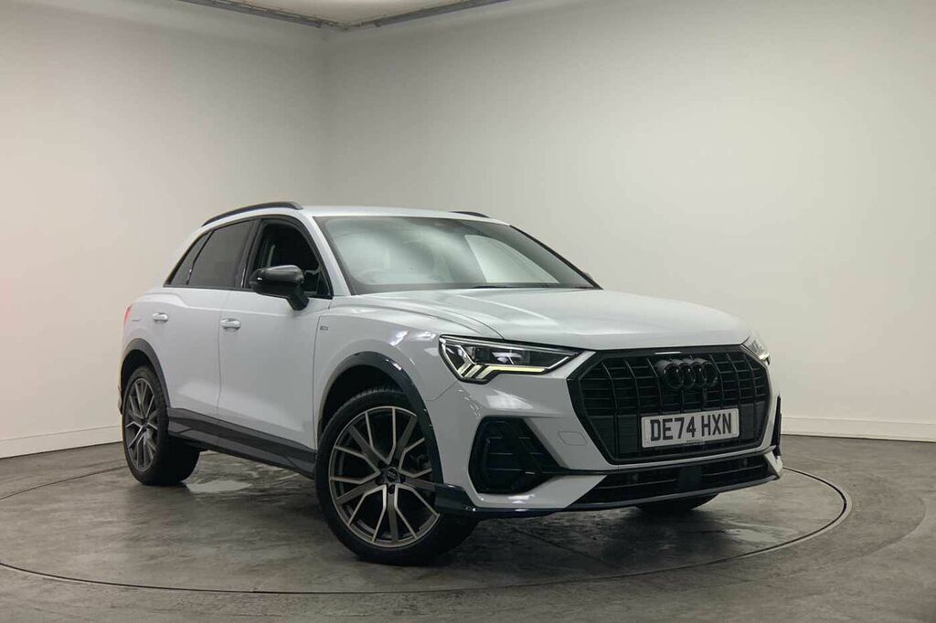 Audi Q3 Black Edition 35 Tfsi 150 Ps S Tronic - 2024 White