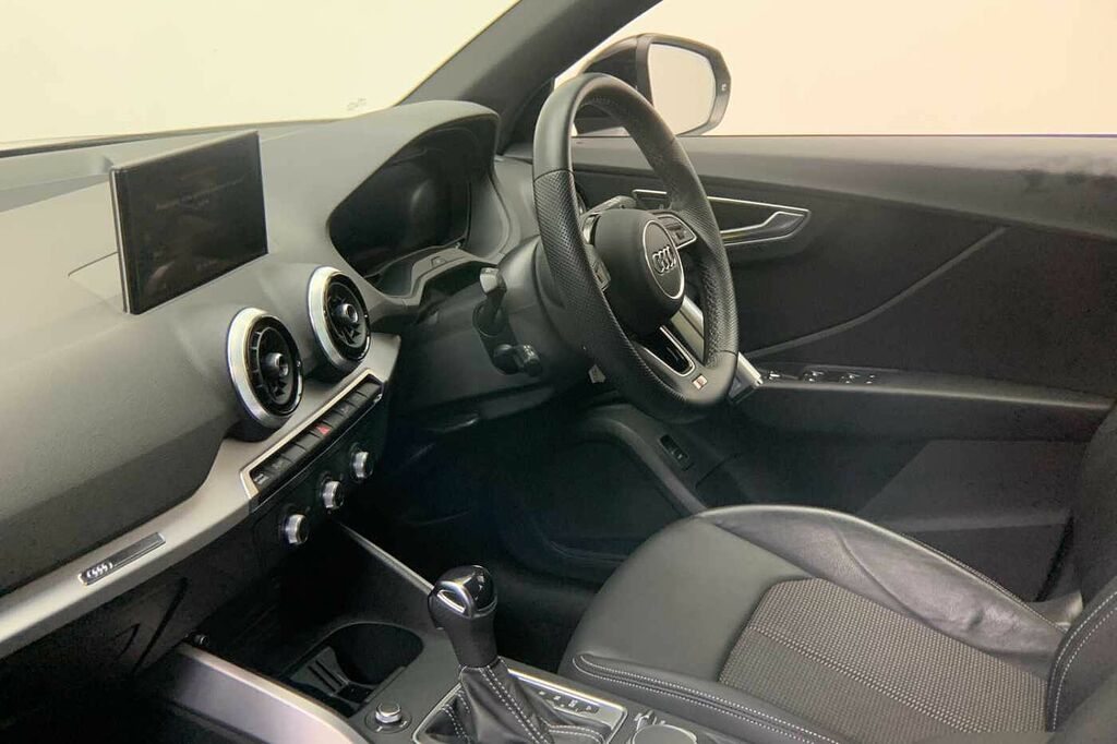 Audi Q2 S Line 35 Tfsi 150 Ps S Tronic - 2023 RF23HBP Black #2