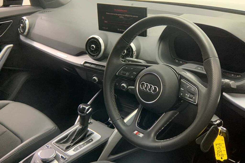 Audi Q2 S Line 35 Tfsi 150 Ps S Tronic - 2023 RF23HBP Black #6