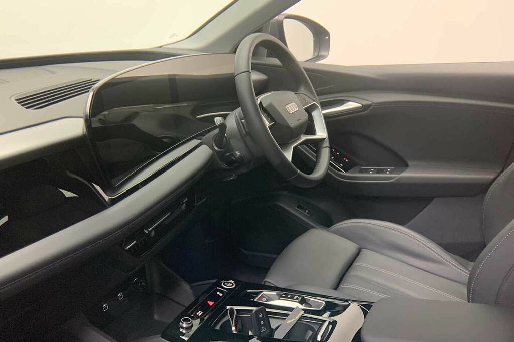 Audi Q6 E-Tron Q6 Suv Sport E-tron 185,00 Kw - 2025 HJ75WZP Grey #2
