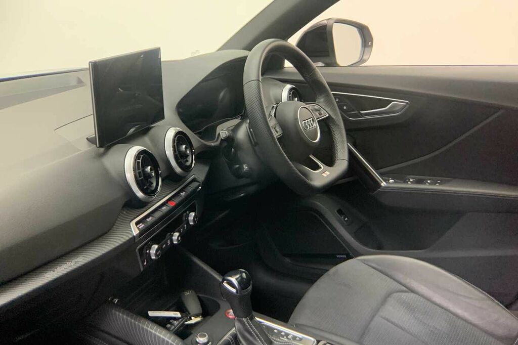 Audi SQ2 Black Edition Tfsi 300 Ps S Tronic - 2024 Grey #2