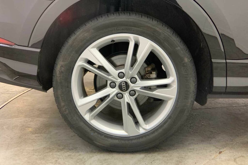 Audi Q3 S Line 35 Tfsi 150 Ps S Tronic - 2025 HJ75NKE Black #5