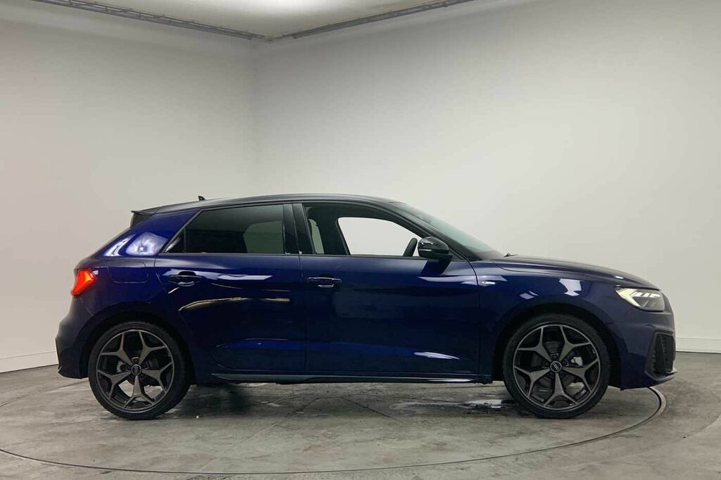 Audi A1 Black Edition 35 Tfsi 150 Ps S Tronic - 2026 HG26AAF Blue #4