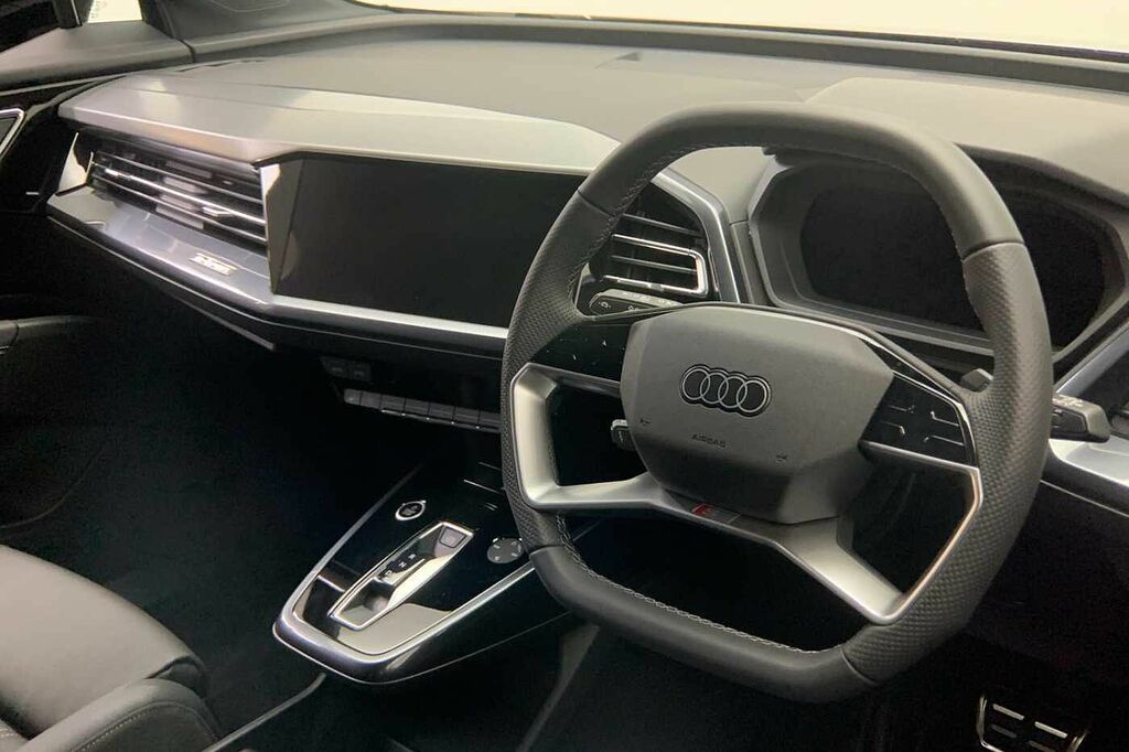 Audi Q4 E Tron Q4 Black Edition 45 E-tron Quattro 210,00 Kw - 202 HJ26XWL Blue #6