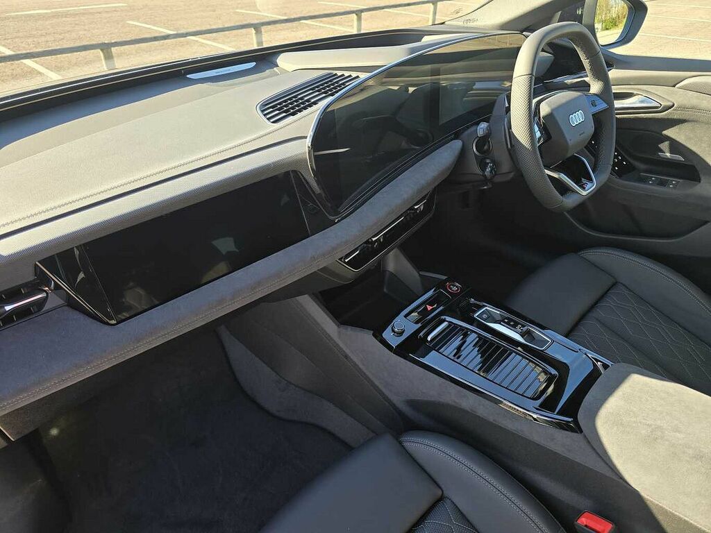 Audi S6 Avant Black Edition E-tron 370,00 Kw - 2026 Grey #2