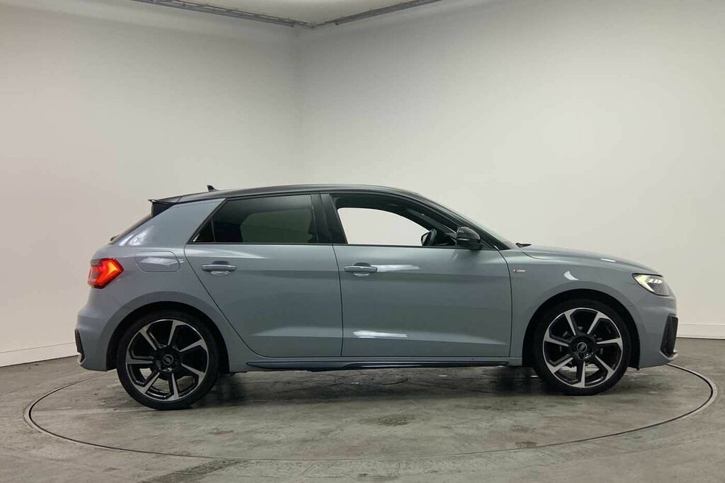 Audi A1 Black Edition 25 Tfsi 95 Ps 5-Speed - 2022 HG72NXD Grey #4