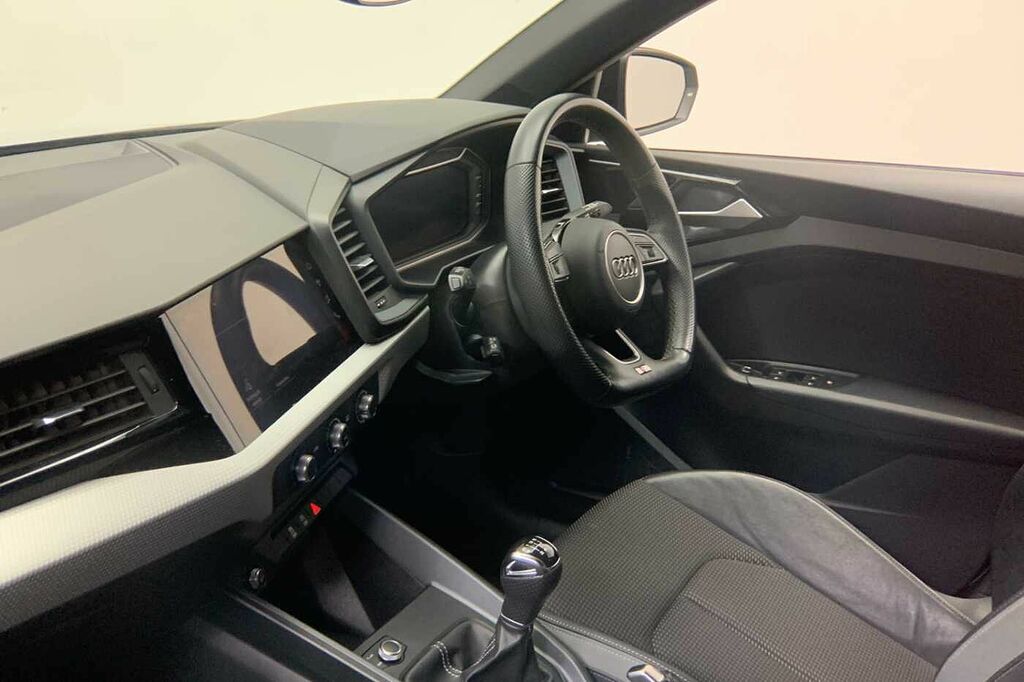 Audi A1 Black Edition 25 Tfsi 95 Ps 5-Speed - 2022 HG72NXD Grey #2