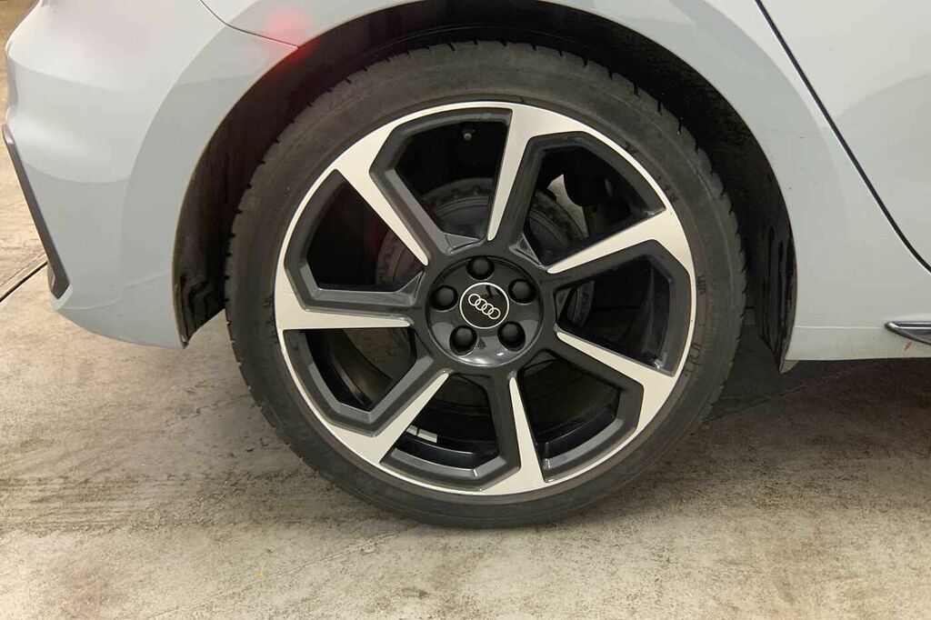 Audi A1 Black Edition 25 Tfsi 95 Ps 5-Speed - 2022 HG72NXD Grey #5