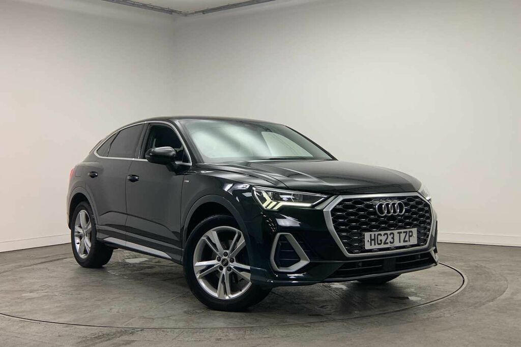 Audi Q3 S Line 35 Tfsi 150 Ps 6-Speed - 2023 Black