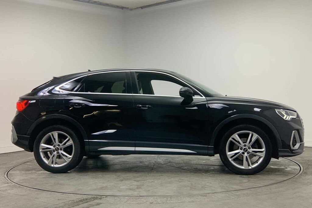 Audi Q3 S Line 35 Tfsi 150 Ps 6-Speed - 2023 HG23TZP Black #4