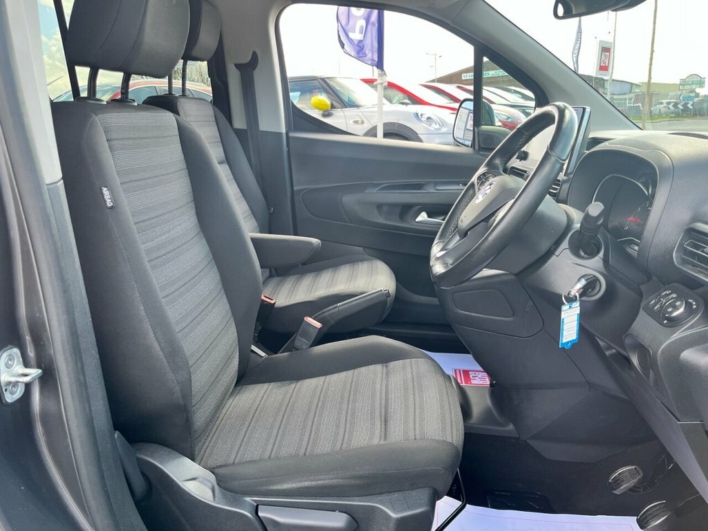 Vauxhall Combo Life 1.5L Se VO72AUK Grey #4