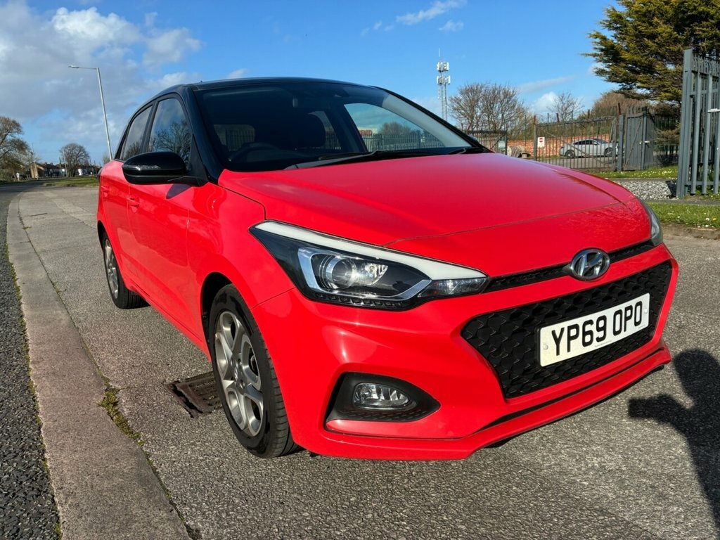 Hyundai I20 1L Play Red #2