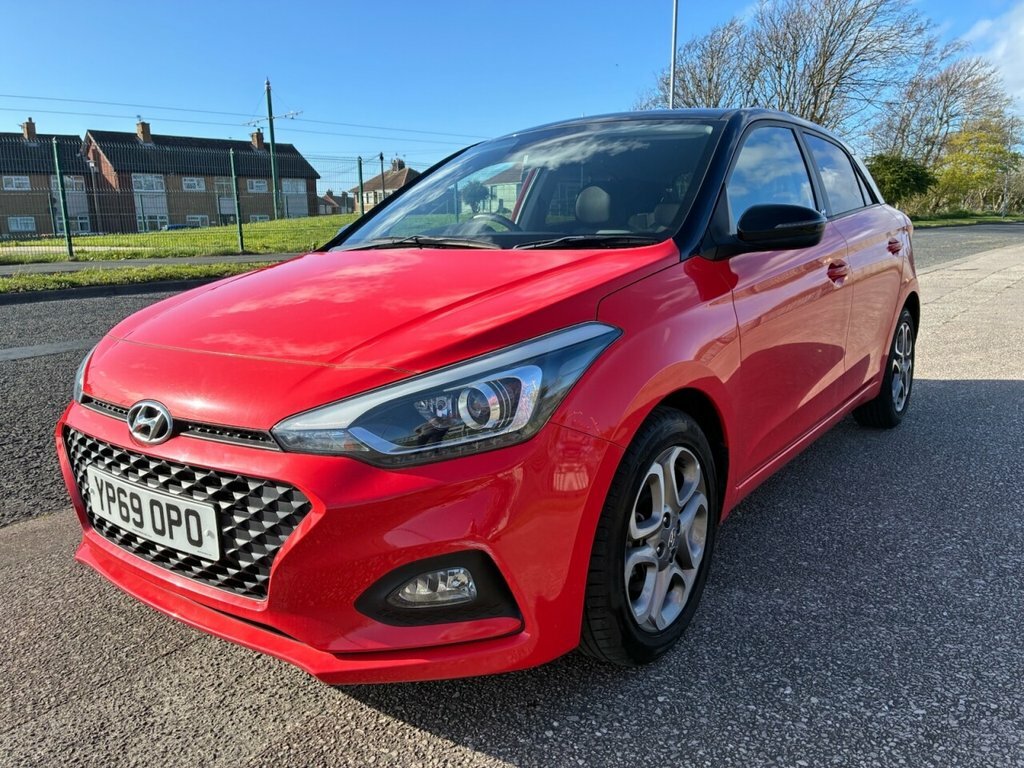 Hyundai I20 1L Play Red