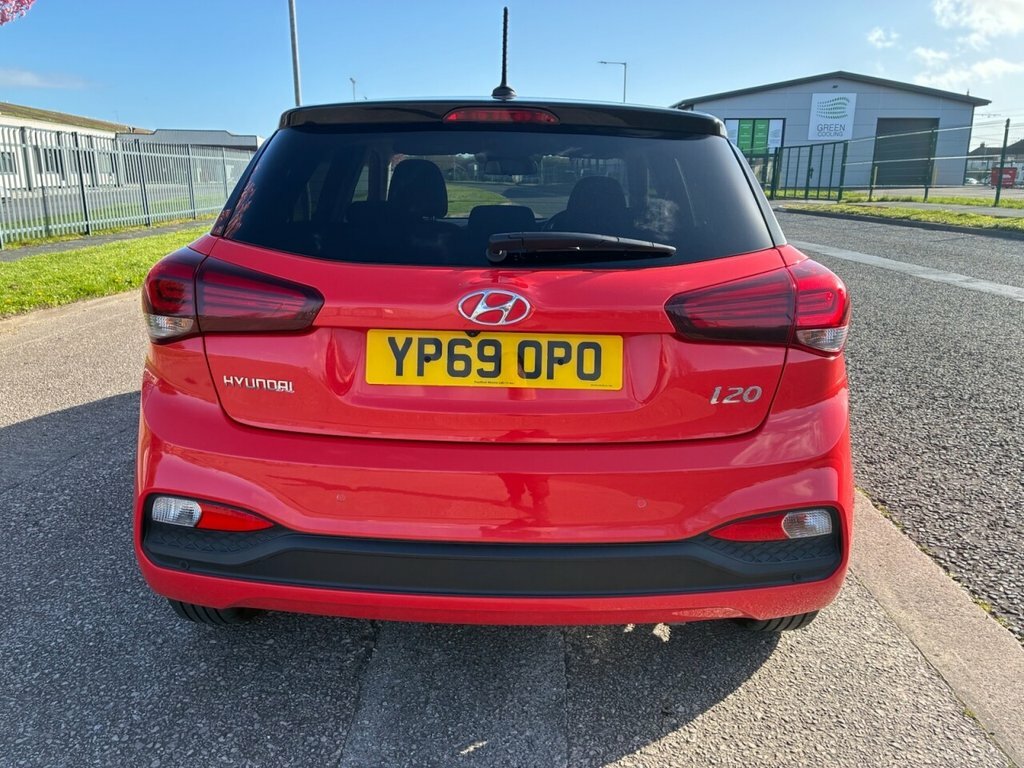Hyundai I20 1L Play Red #6