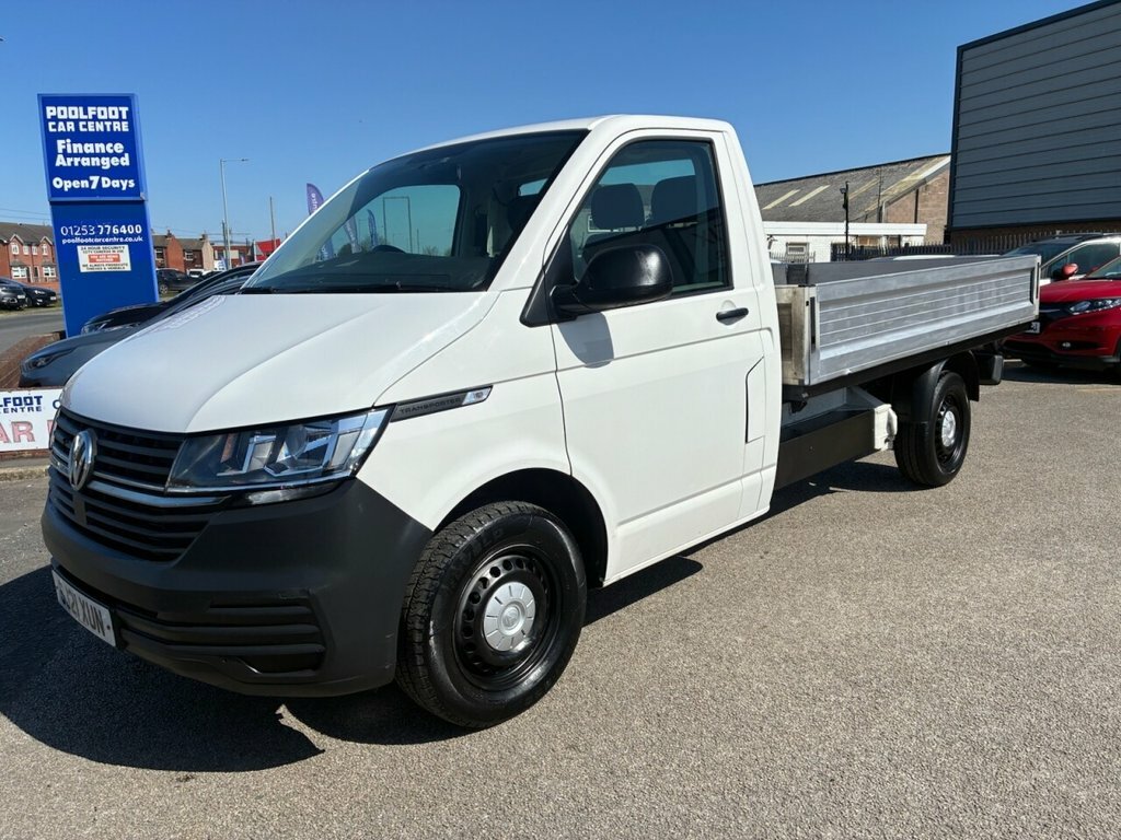 Volkswagen Transporter 2L Null White