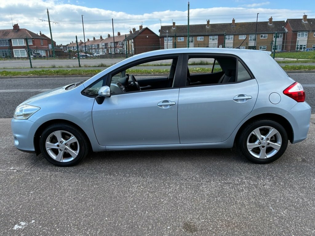 Toyota Auris 1.4L Tr Blue #4