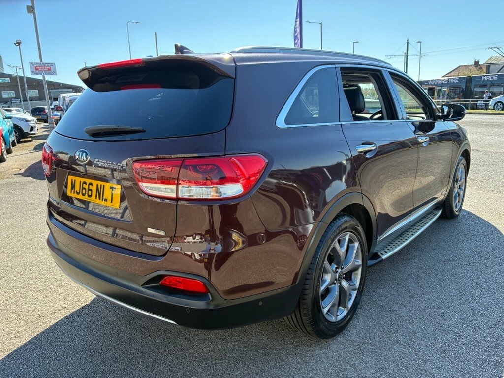 Kia Sorento 2.2L Kx-4 Red #3