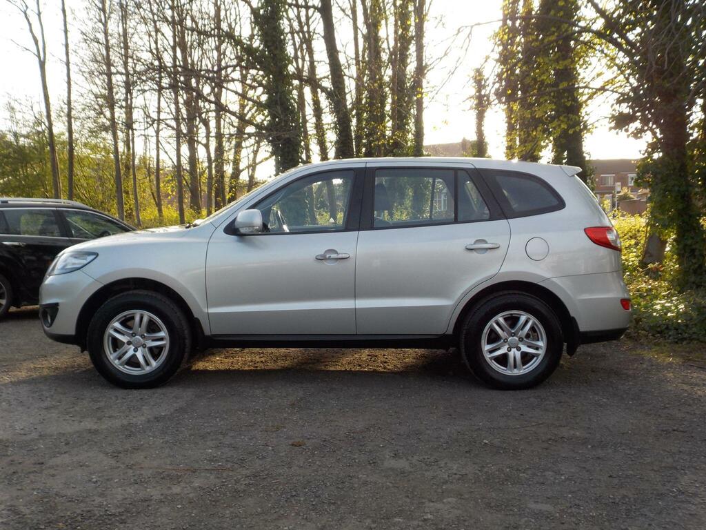 Hyundai Santa Fe 2.2 Crdi Style 4Wd Euro 5 5 Seat Black #2