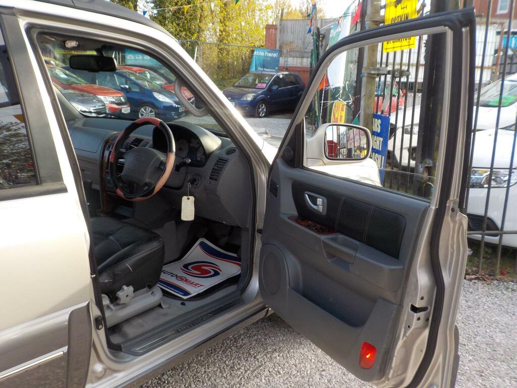 Hyundai Terracan Limited Edition Silver #18