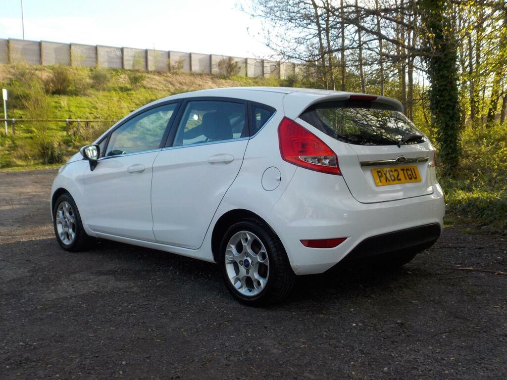 Ford Fiesta 1.25 Zetec Euro 5 PX62TGU Black #3
