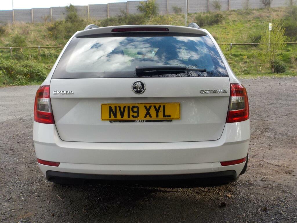 Skoda Octavia 1.6 Tdi Cr S Estate Euro 6 S S NV19XYL Black #4