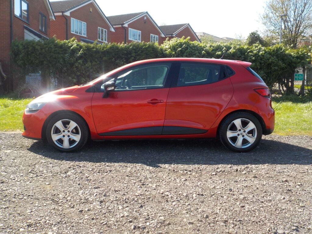 Renault Clio 0.9 Tce Play Euro 6 S S MJ65XFP Red #2