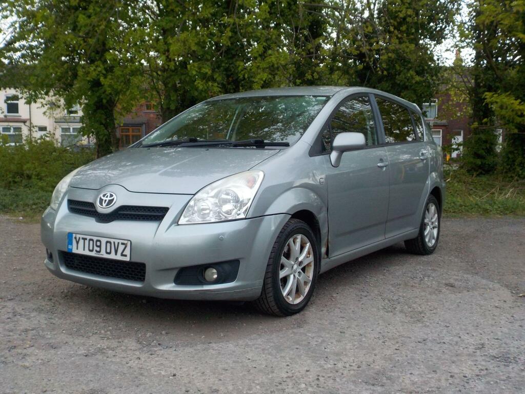 Toyota Corolla Verso 2.2 D-4d Sr 
