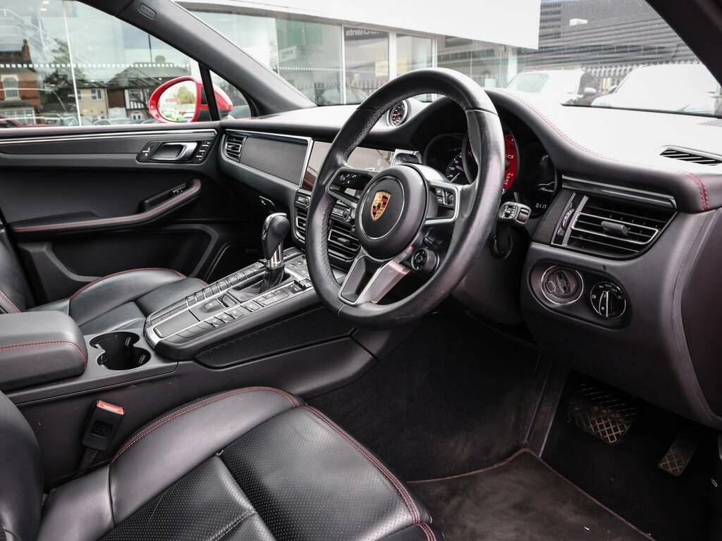 Porsche Macan Gts My21 Red #4