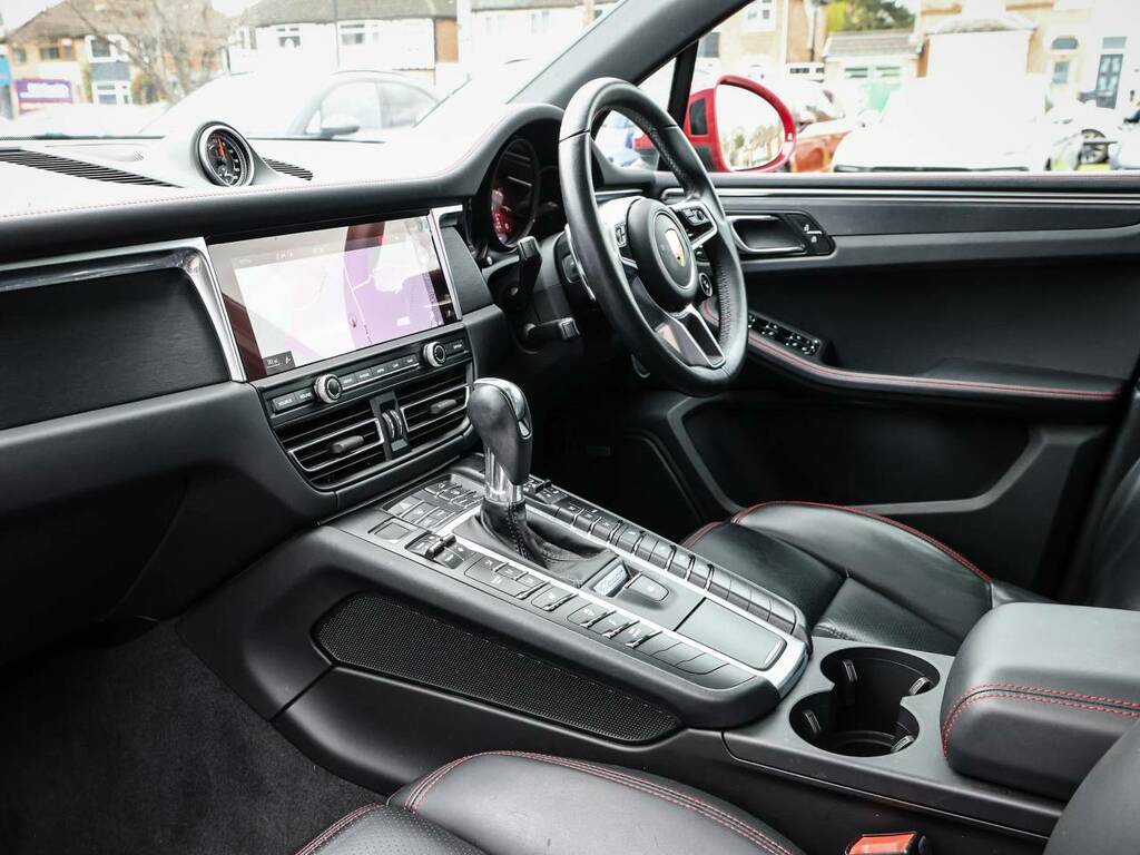 Porsche Macan Gts My21 Red #5