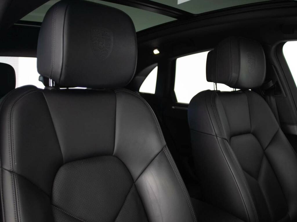 Porsche Macan My21 Silver #5