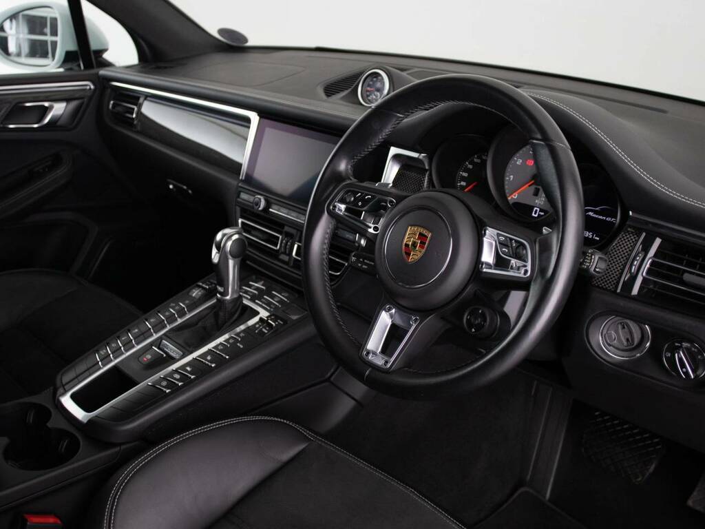 Porsche Macan Gts My21 White #4
