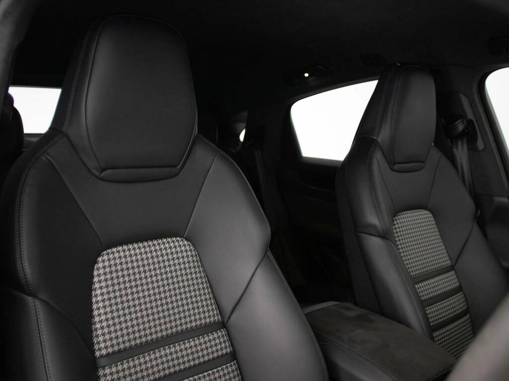 Porsche Cayenne Gts Coup233 My24 Silver #5
