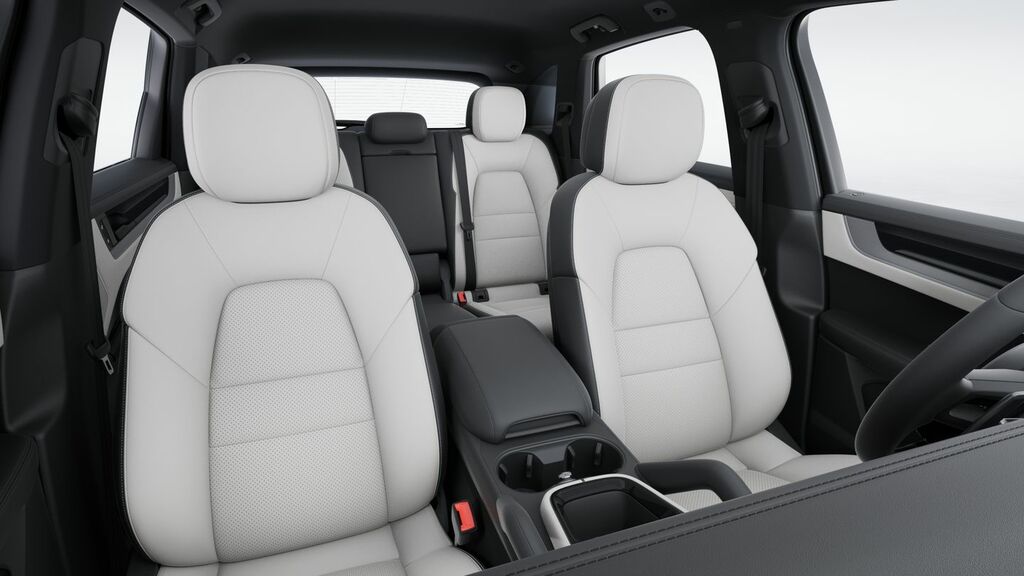 Porsche Cayenne E-hybrid Black #6