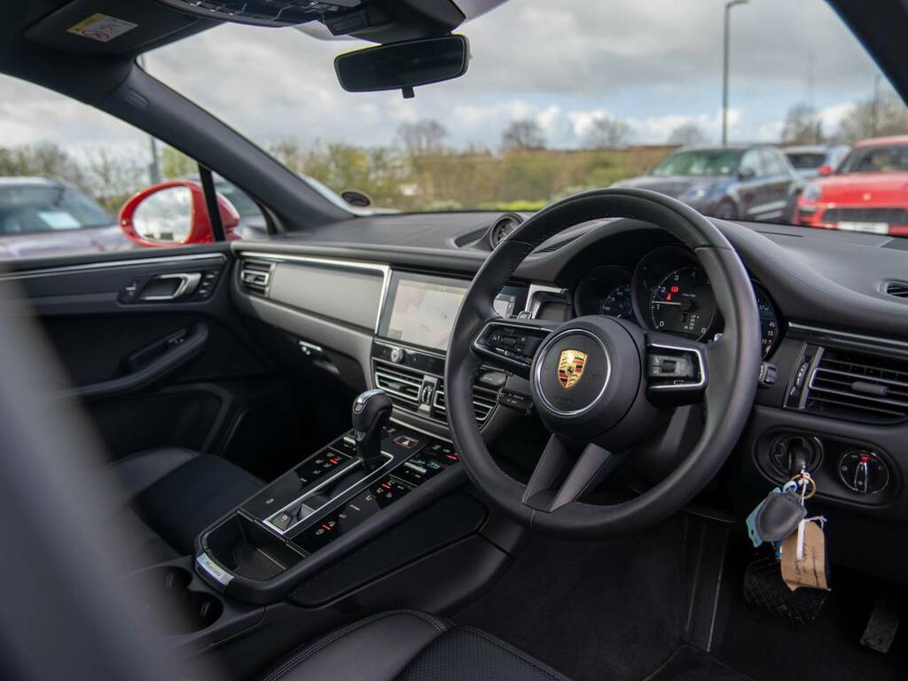 Porsche Macan Suv Red #4