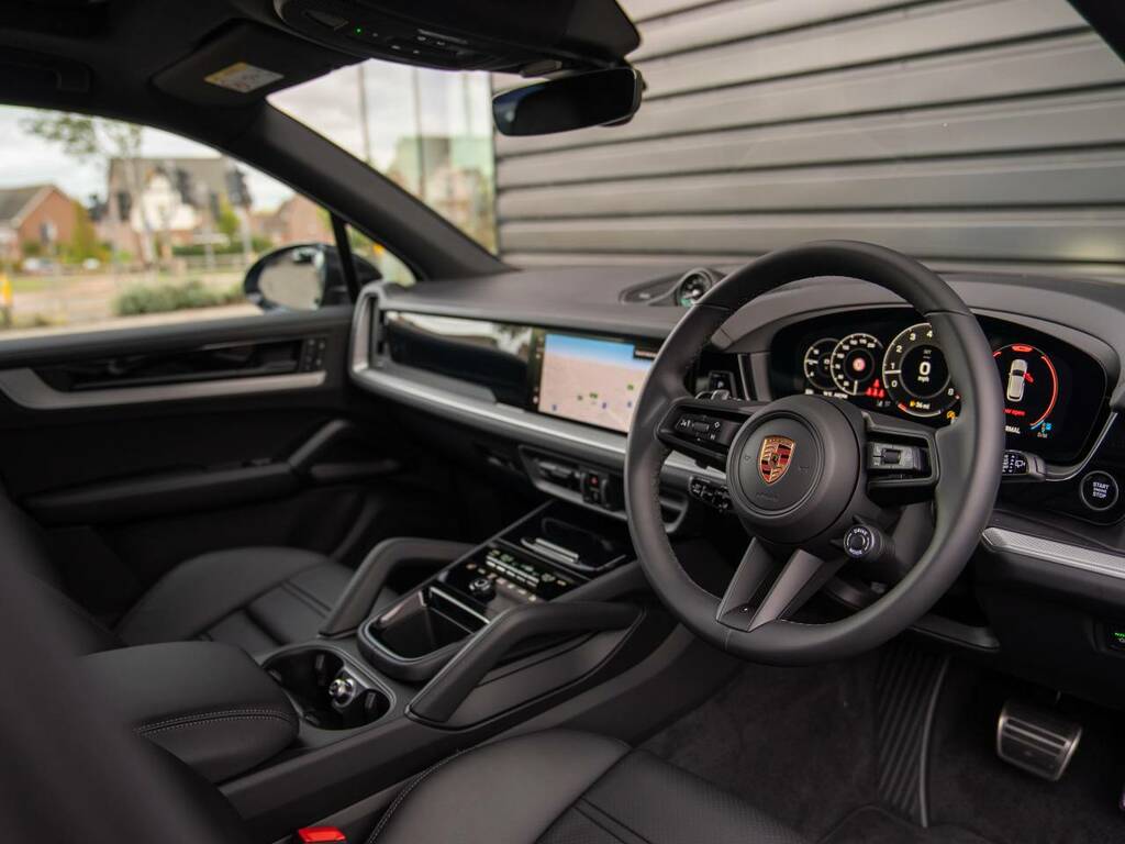 Porsche Cayenne S Black #4