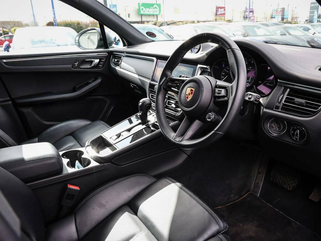 Porsche Macan T Silver #4