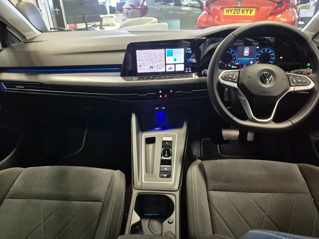 Volkswagen Golf 1.5 Etsi Mhev Style Hatchback Hybrid Ds HJ20VWM White #3