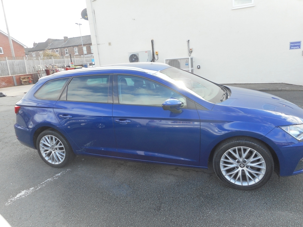 Seat Leon 1.6 Tdi Se Dynamic Technology Dsg Blue #3