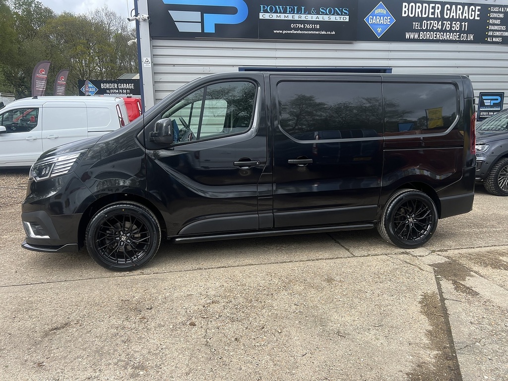 Renault Trafic Dci Blue Sl28 Sport Pack Fitted ML23RRZ Black #4
