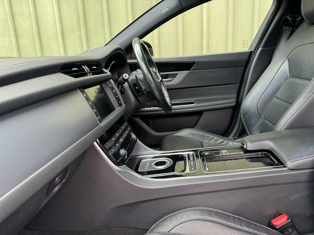 Jaguar XF 2.0D R-sport Euro 6 S S Red #3