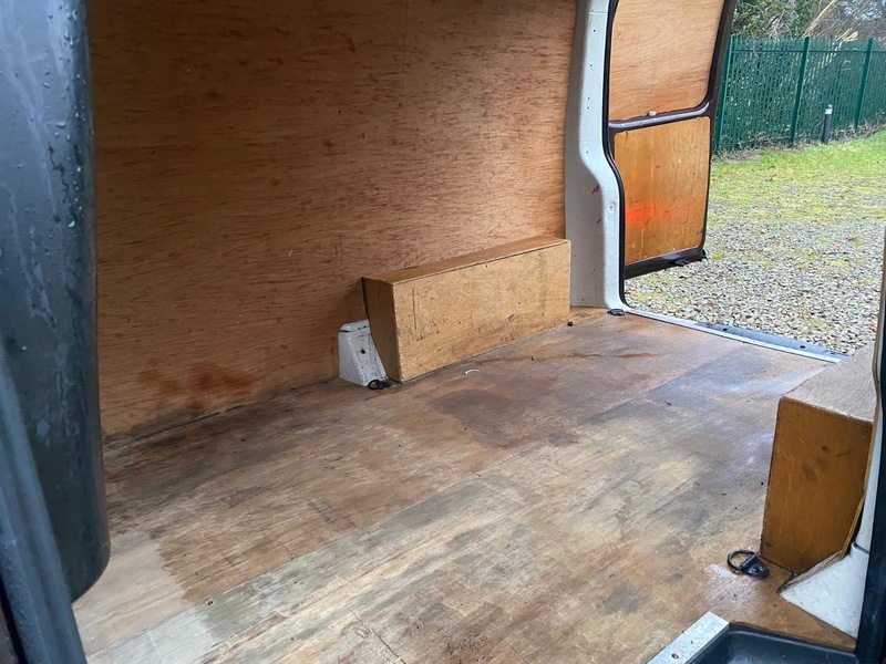 Volkswagen Transporter Silver #13