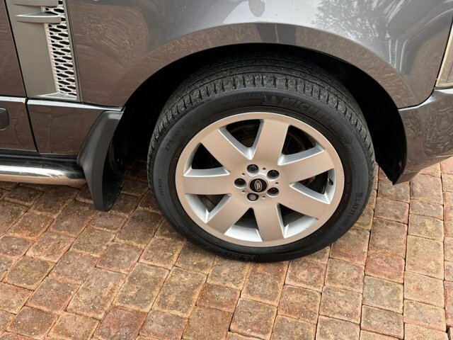 Land Rover Range Rover 3.0 Td6 Vogue Station Green #16