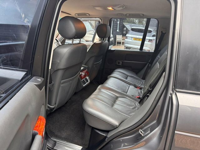 Land Rover Range Rover 3.0 Td6 Vogue Station Green #14