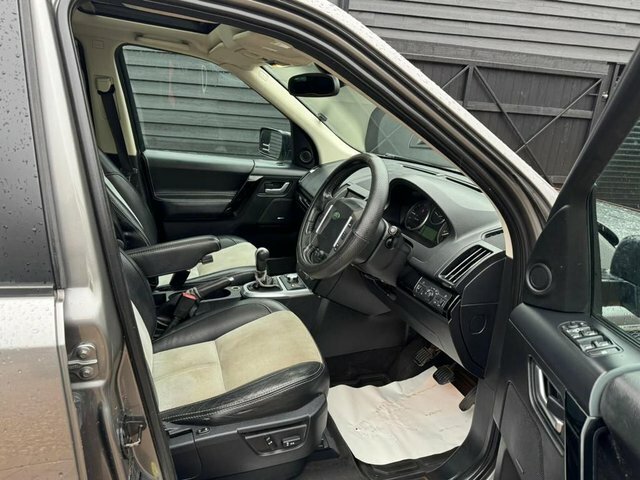 Land Rover Freelander Hatchback Black #9
