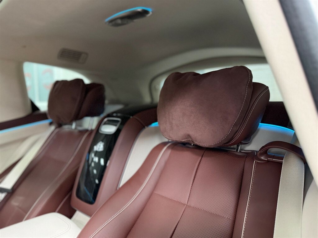 Mercedes-Benz Maybach GLS Class Maybach Gls 600 4Matic First Class 9G-tronic Black #68