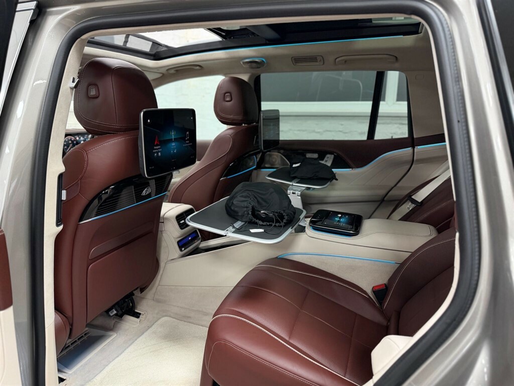Mercedes-Benz Maybach GLS Class Maybach Gls 600 4Matic First Class 9G-tronic Black #82