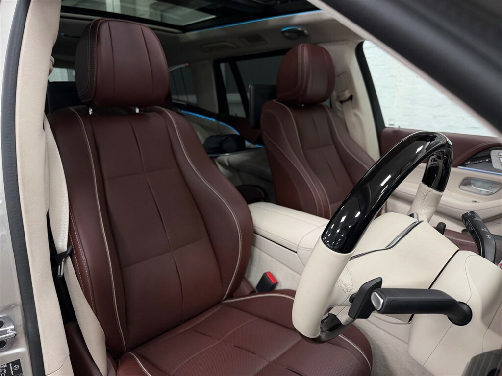 Mercedes-Benz Maybach GLS Class Maybach Gls 600 4Matic First Class 9G-tronic Black #49