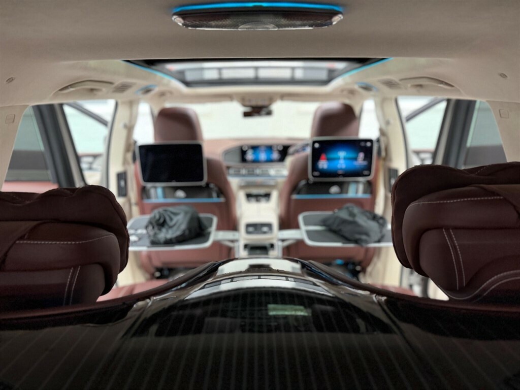 Mercedes-Benz Maybach GLS Class Maybach Gls 600 4Matic First Class 9G-tronic Black #37
