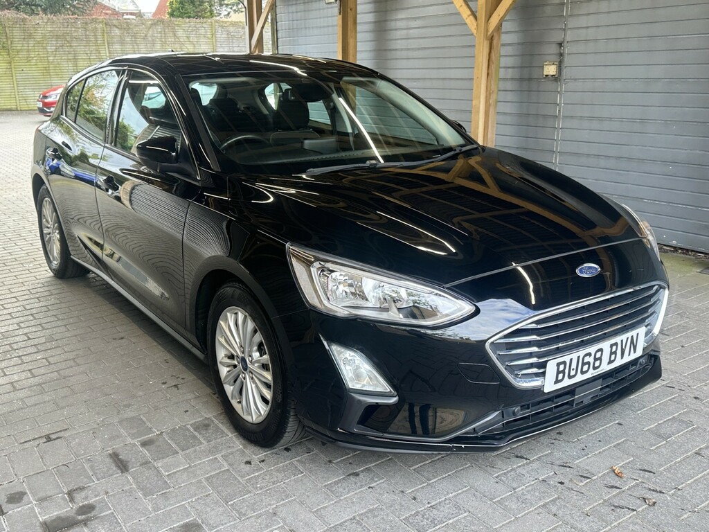 Ford Focus Hatchback 1.0 T Ecoboost Titanium 201868 BU68BVN Black #3